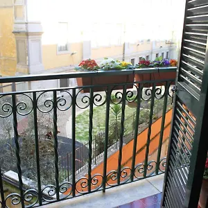 Lili & Aurora Guest house