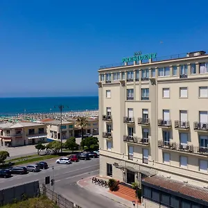 President 4*, Viareggio Italien
